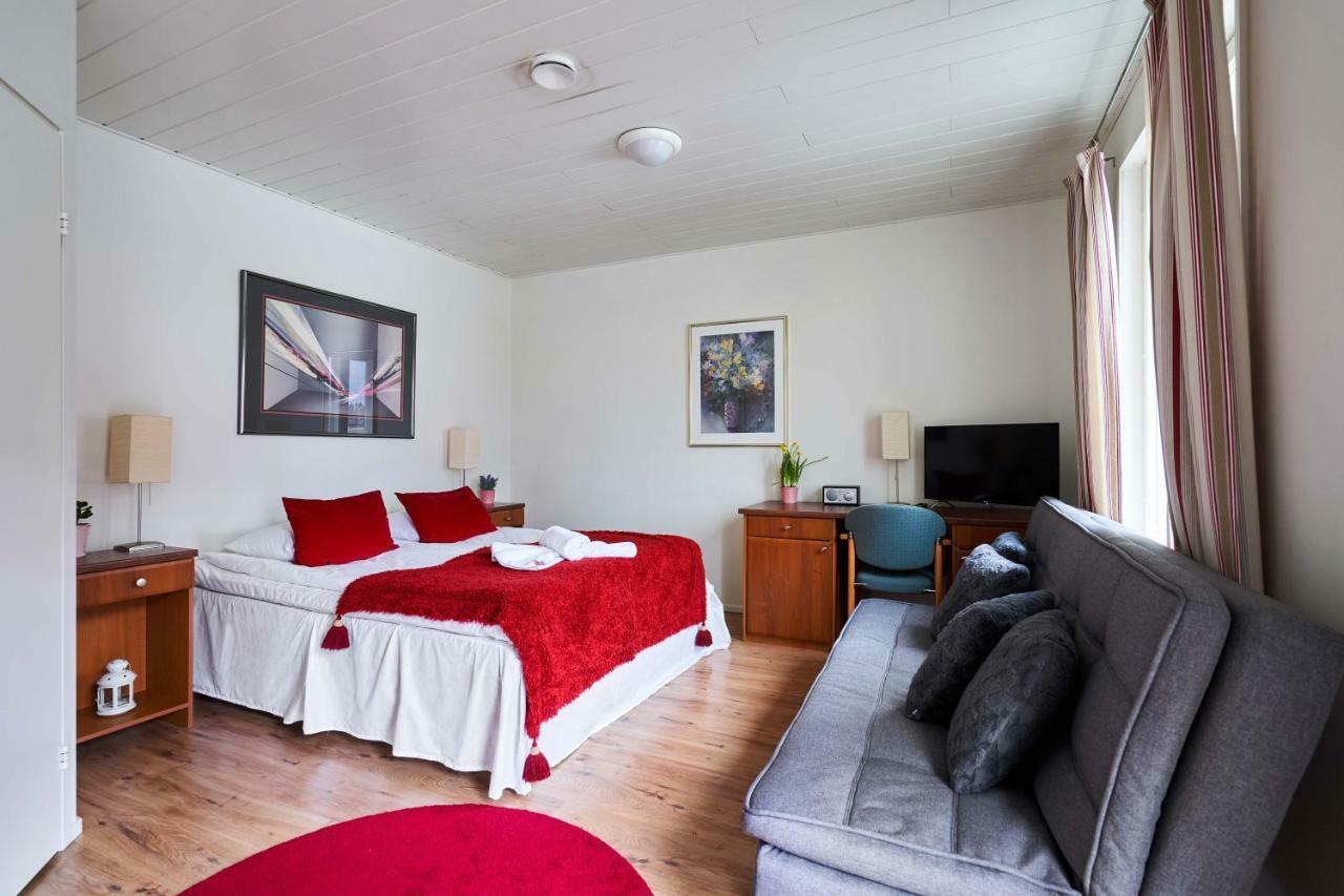 Hotel Villa Molnby Порвоо Экстерьер фото